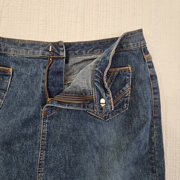 Venezia Denim Skirt Women's Size 18 Stretch Blue Pockets Front Vent EUC LN - Picture 7 of 10